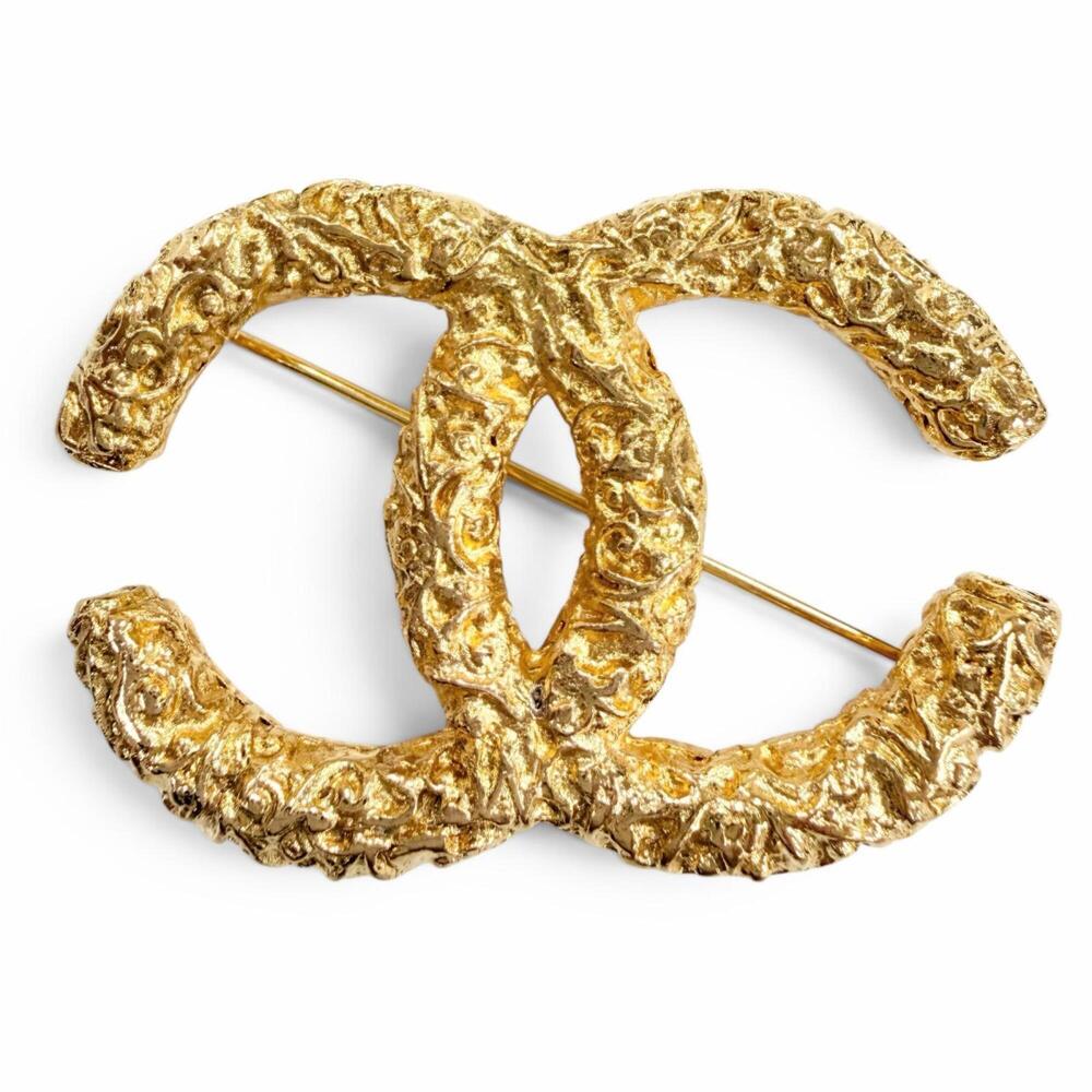 CHANEL Vintage Gold Logo Brooch